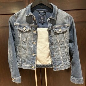 Teen girl jean jacket from the GAP.